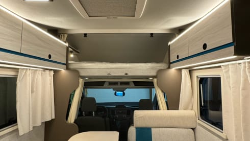 Rimor alcove 7p from 2020, 6 permanent sleeping places