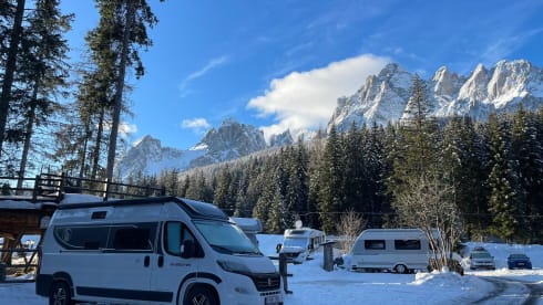 4p Benimar campervan 2.3JTD 160PK Northautokapp brand new October 2023