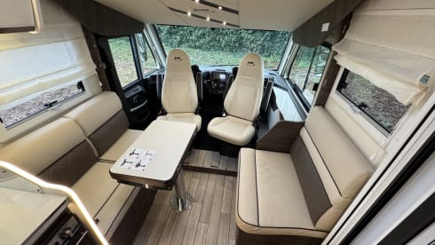 Luxury McLouis camper for 4 people 