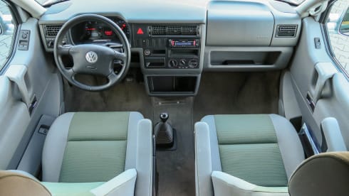 4p Volkswagen California from 2003