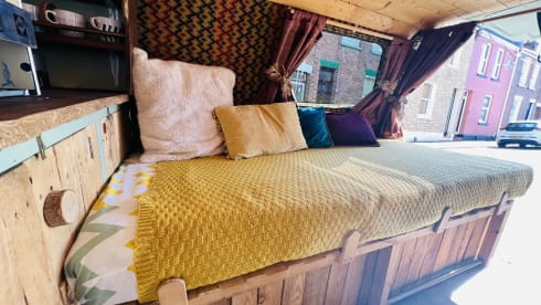 Motzzi  – Stunning van conversion