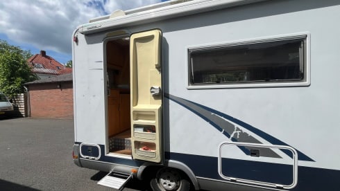 Hobby – 5-sitziger Fiat Alcove aus dem Jahr 2001