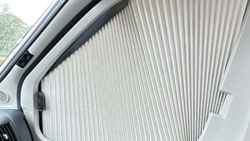 Volledig off-grid reizen met onze comfortabel uitgeruste 2p camper