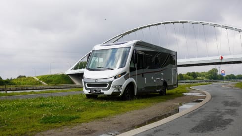 Fiat McLouis Continental H 745 GLC (model 2025)