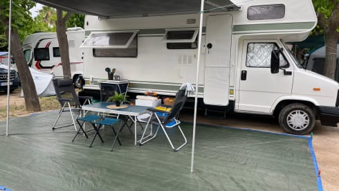 Classic camper ideal for a tour in beautiful Andalusia