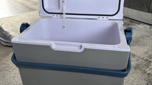 Lottie – 2 berth Campervan