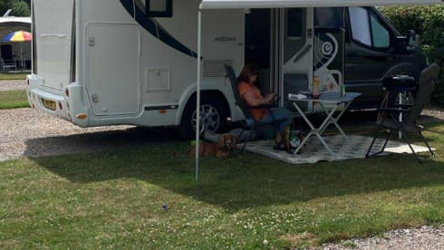 Bumble –  4 Berth Ford Chausson Welcome 