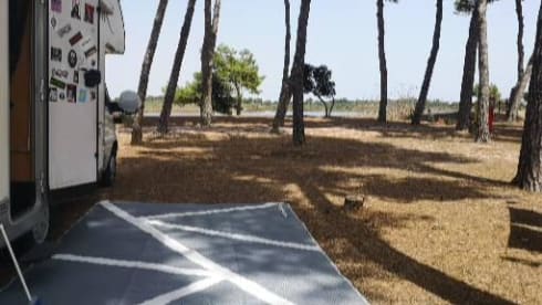 ERCOLITO  – Compact coachbuilt motorhome