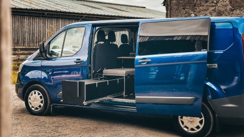 Transit Custom LWB - Stylish and Compact. HEATING SYSTEM!