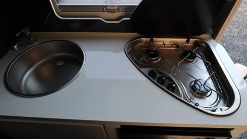 Britney  – Luxury 6 berth Roller Team automatic