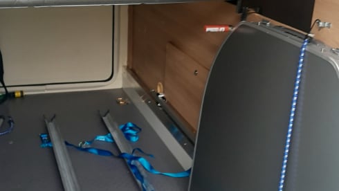 Roller team – 4p Ford semi-integrated uit 2018