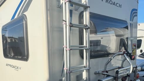 Basia. – 6 berth 6 passengers Bailey Approach on Peugeot Boxer