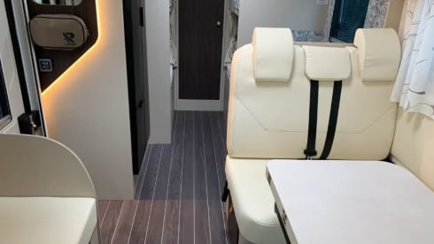 Krokodil – Ideal holiday with this spacious and cozy family camper!