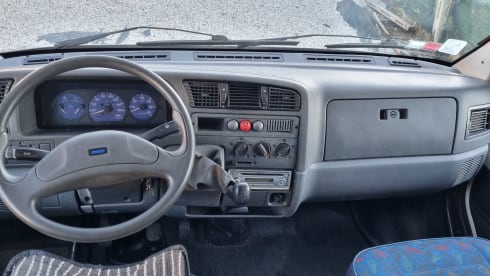 falcon – Fiat Camper Moncajo Attic - 7 Seats