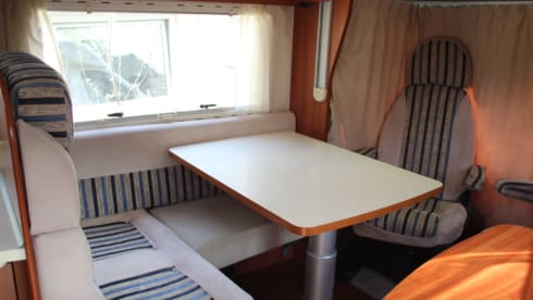 Very spacious family camper