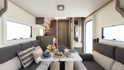 Bryce – New 2025 Compact 4 berth off-grid ready Motorhome