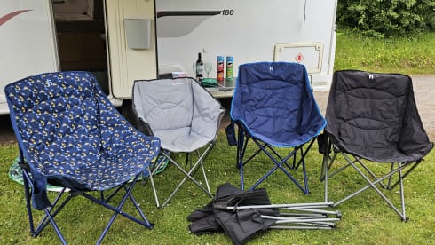 Molly – 6 berth Peugeot Majestic 