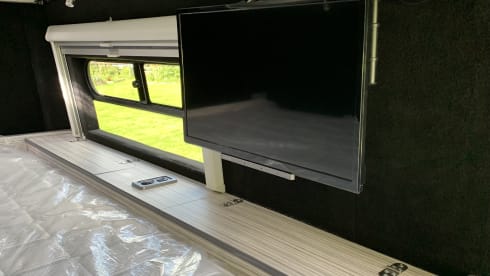 Maverick  – Luxury High Spec 3 Berth 2015 VW Crafter Campervan 