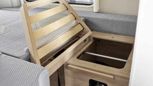 Milano – NEW (year 2023) DETHLEFFS GLOBETRAIL 640EB BUS CAMPER 