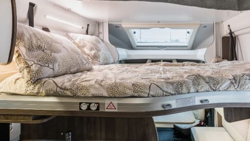 Brand new super equipped Benimar Cocoon 463 automatic