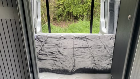 Mr Adventure  – 2 berth Mercedes-Benz Adventure Van