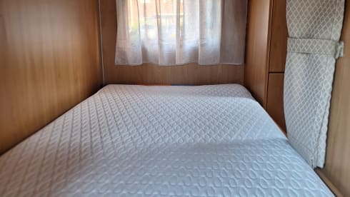 Burstner  – 4p Bürstner alcove 