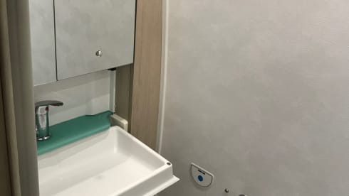 Eiriol – 2 berth Auto Trail  Expedition 66 (2024)