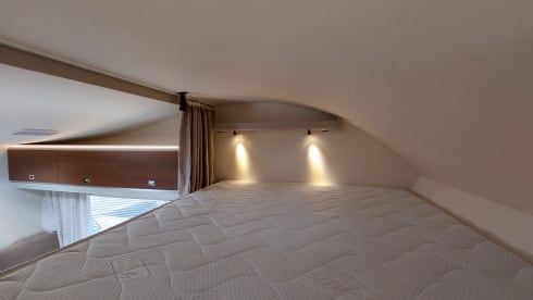 NEW-LUXURY-Rimor Seal 5 Gold – 4-6 berth-Fully equipped- 6 SEATBELTS-Fiat Ducato 140 HP