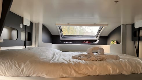 Stefanjavb001 – 5p Ford semi-integrated uit 2025