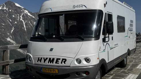 Hymer B654