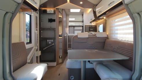 Fun On Wheels – 4p Bürstner semi-integrated uit 2026