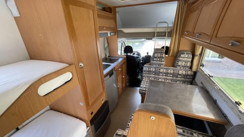 Visma Voiture – Cozy camper with bunk bed