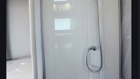 weins – Weinsberg CaraSuite 700 ME Automatic Very luxurious KM free!