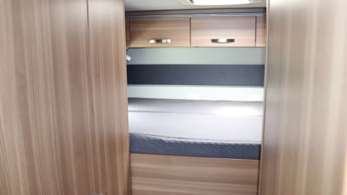 6p Peugeot alcove from 2019