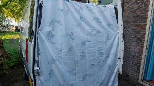 Horizon – Adventurous off-grid bus camper, fully equipped (length bed)