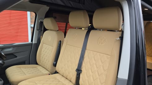 Vernon  – VW CAMPER - COMPACT & LUXURY. 