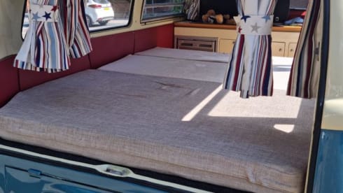 Daisy – Iconic Blue 1970s VW Camper