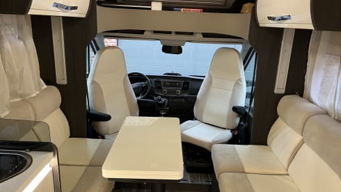 4p Ford semi-integrated uit 2020