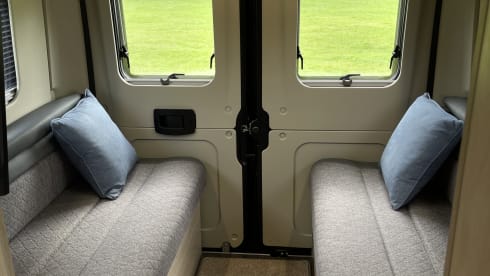 The Wanderer – 4 berth, Luxury Off-Grid Adventure Awaits!