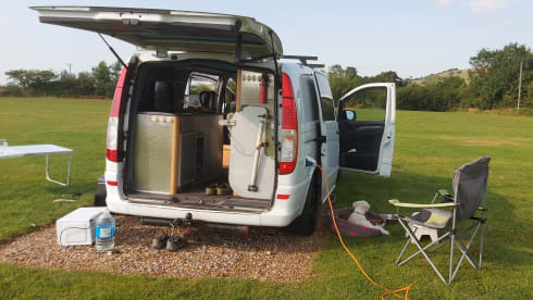 Kaptin – 2 berth Mercedes-Benz campervan from 2011