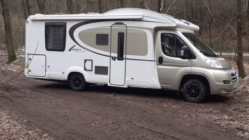 4p Bürstner semi-integrated from 2013