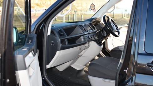 Betty – 2 berth Volkswagen campervan from 2015