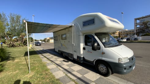 Mizar – Large camper with 2 double beds to travel all over Sardinia