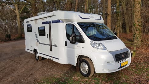 3p complete semi-integrated camper