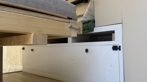 Pluk – 2p Peugeot campervan uit 2014
