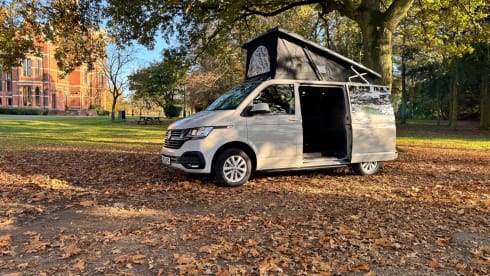 OFF GRID  – 4 berth Volkswagen campervan from 2023