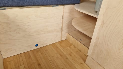 Self-built VW T5 camper for 2 people