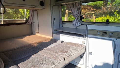 Humpie – 4p Volkswagen campervan from 1987