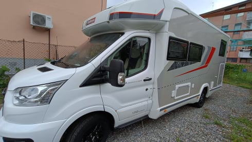 Tradate Camper – Challenger 4 posti automatico