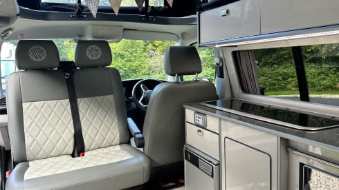 Aggi – AGGI DUB - VW (LWB) Camper with all your creature comforts- North Devon